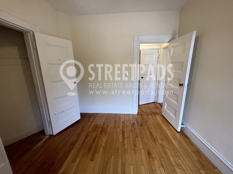 2 Ware St, Mid-Cambridge