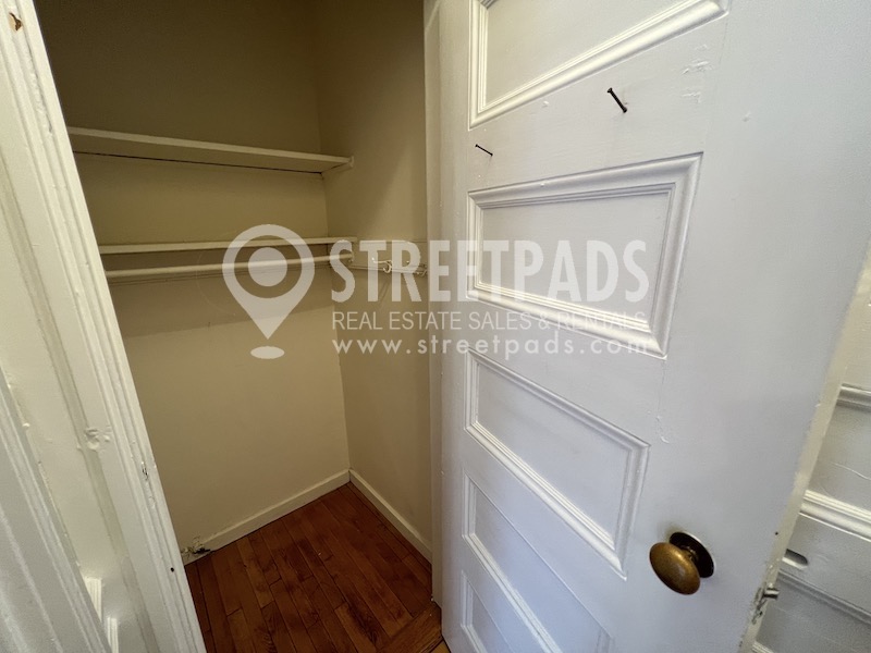 2 Ware St, Mid-Cambridge