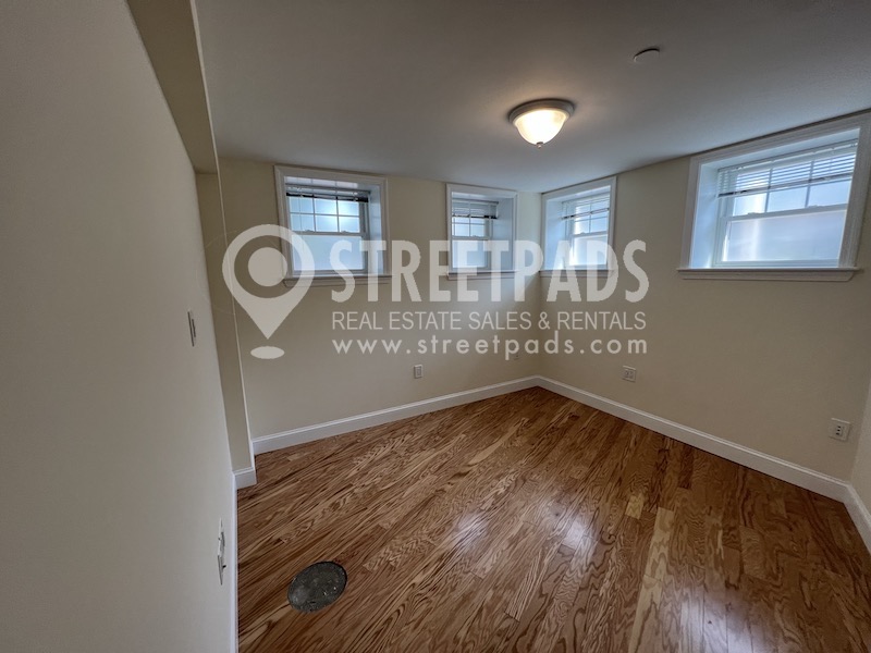 1 Langdon St, Neighborhood Nine