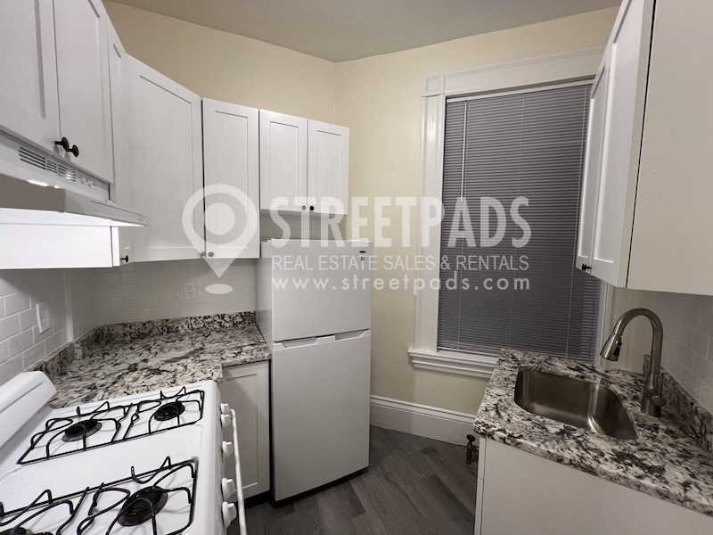 2 Ware St, Mid-Cambridge