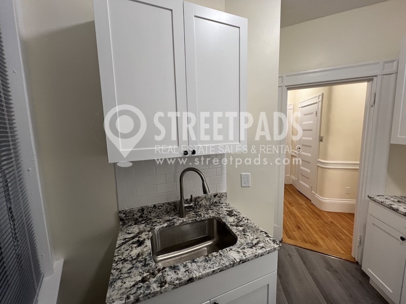 2 Ware St, Mid-Cambridge