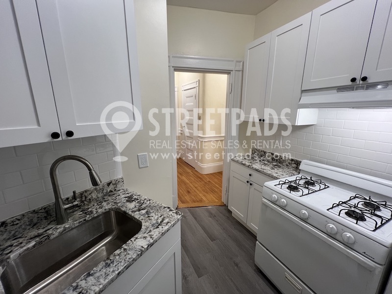 2 Ware St, Mid-Cambridge