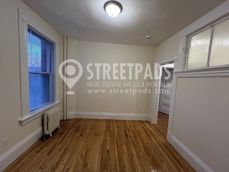 2 Ware St, Mid-Cambridge