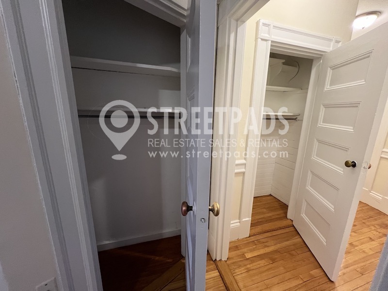 2 Ware St, Mid-Cambridge