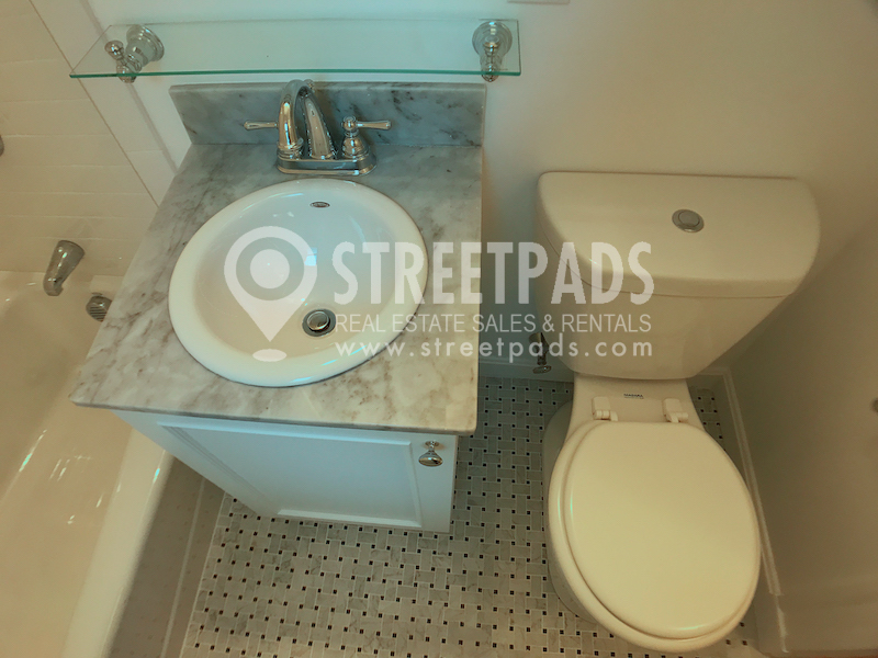 26 Chauncy St, Neighborhood Nine