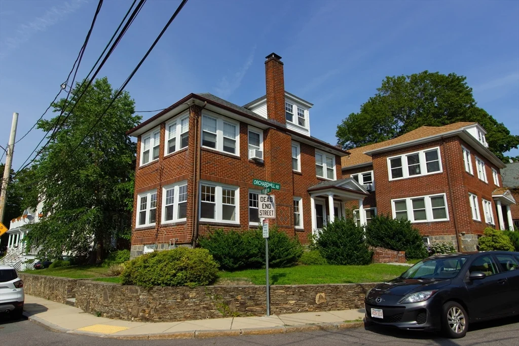 62 Orchardhill Rd, Jamaica Plain