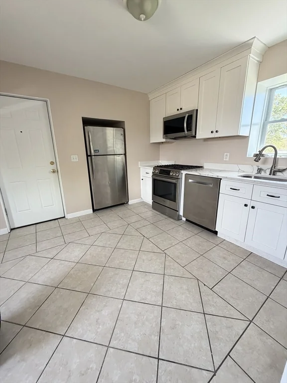 6 Edwards Pl, Chelmsford