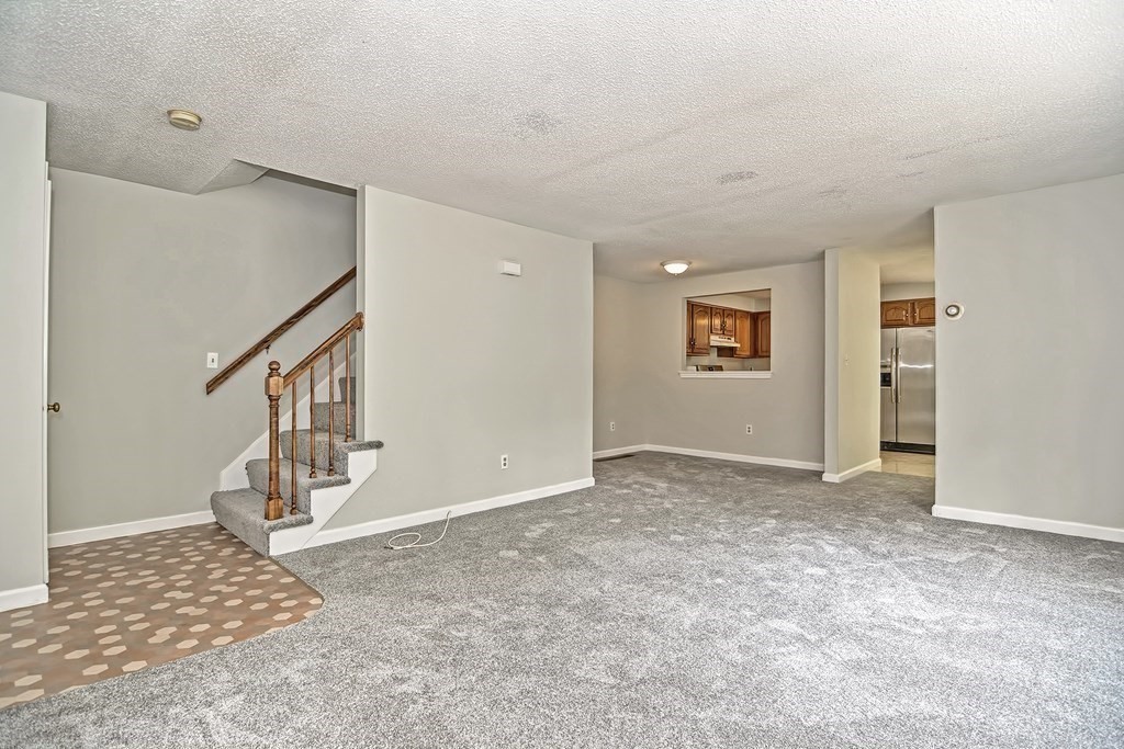 13 Colonial Dr, Norton