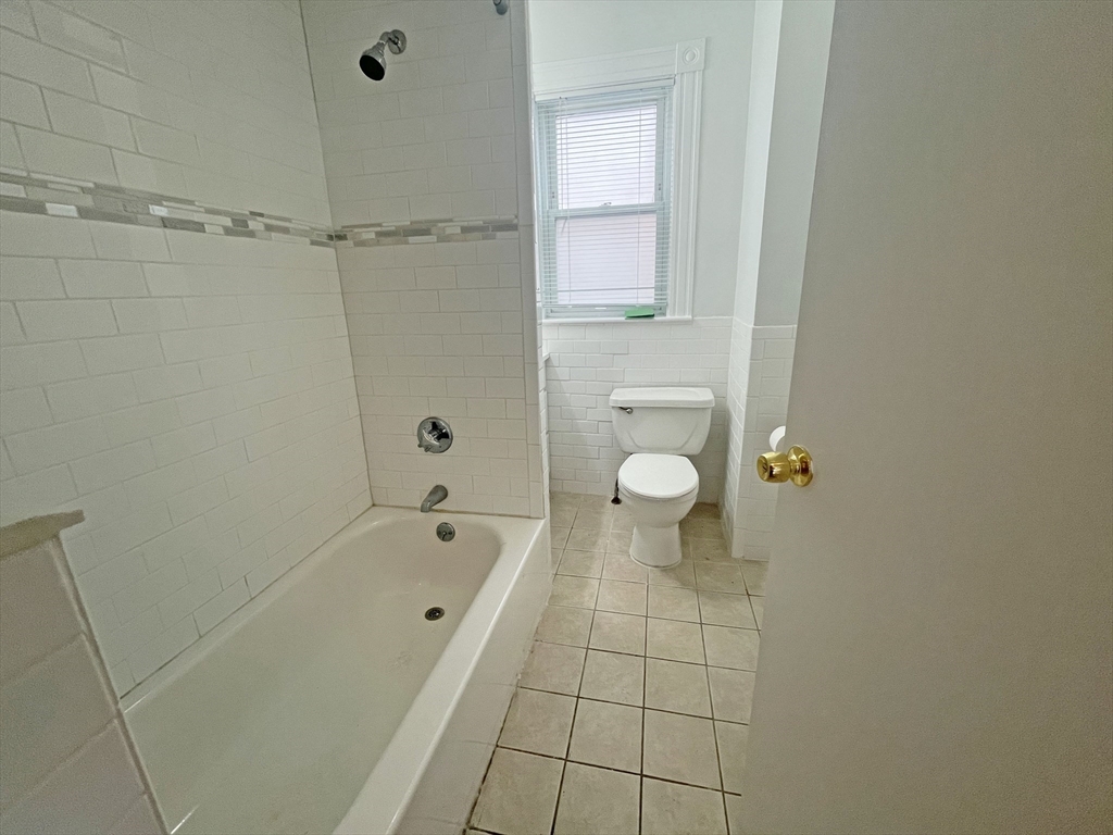 301 Lexington St, Auburndale