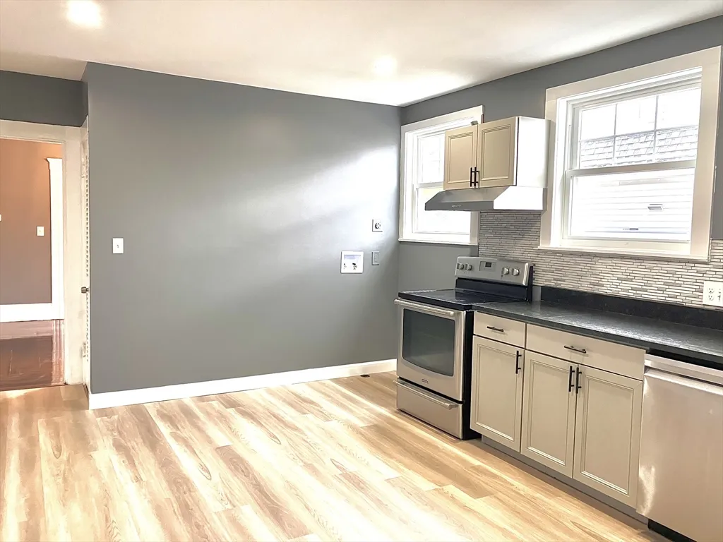 20 Sweetser, East Lynn