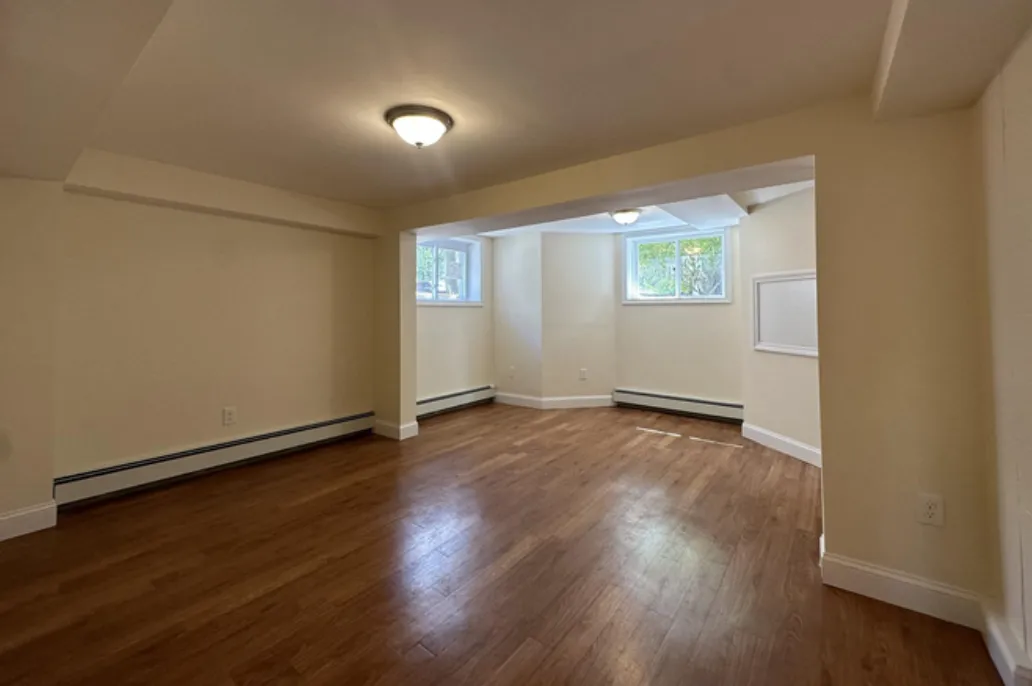 381 Harvard St, Mid-Cambridge