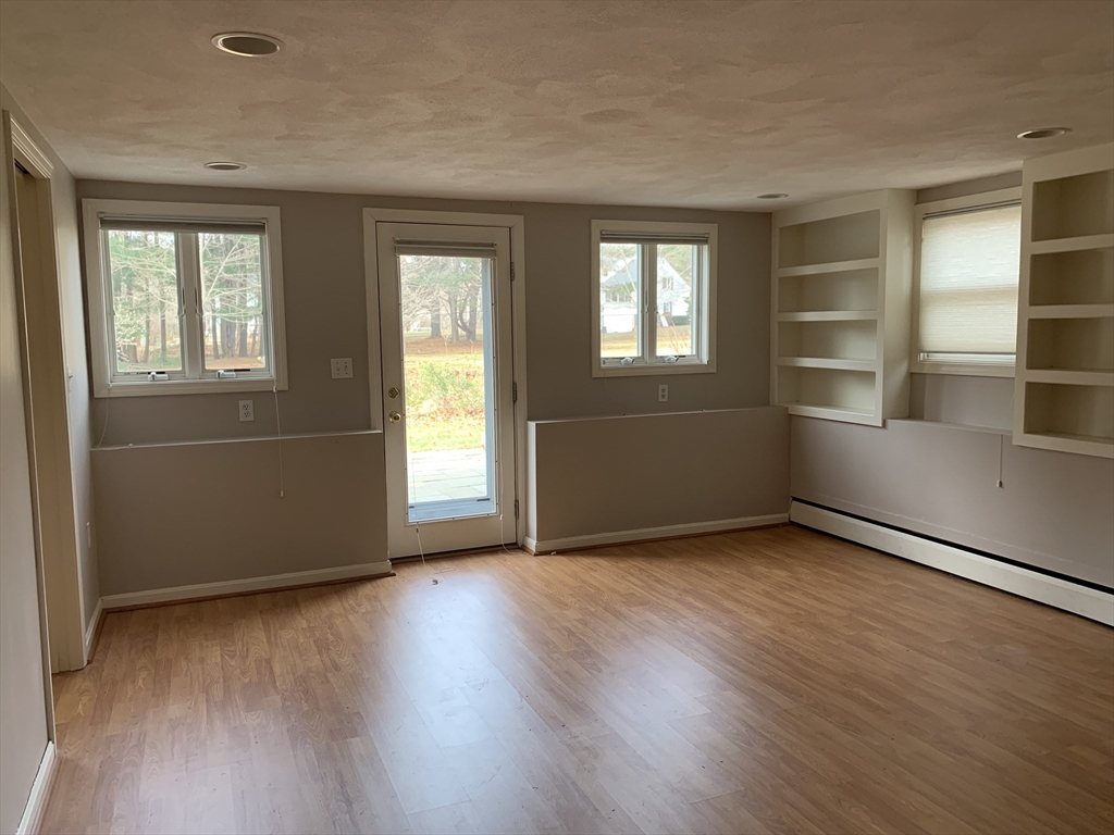 5 Bryant Rd, Lexington