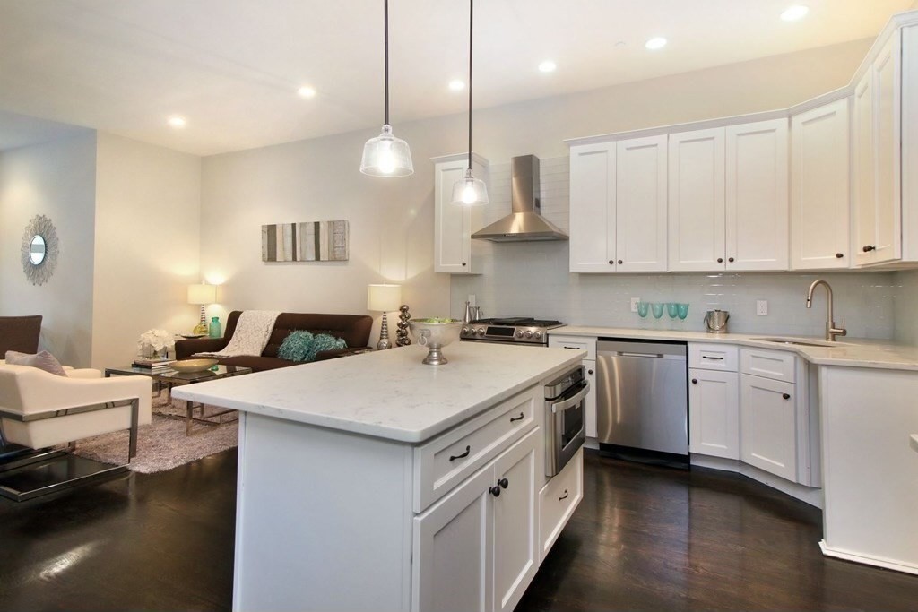 321 Dorchester St, South Boston