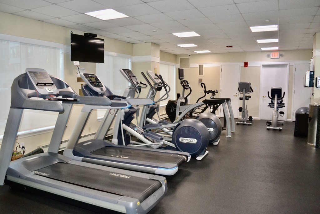 10 Rogers St, East Cambridge