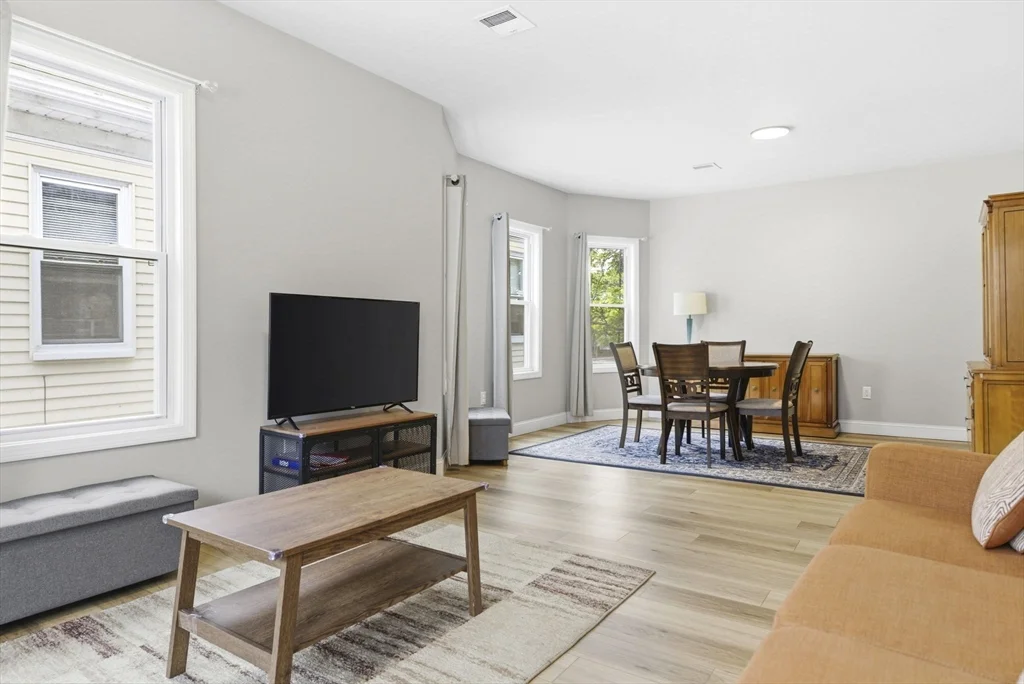 125-127 Arsenal St, Watertown