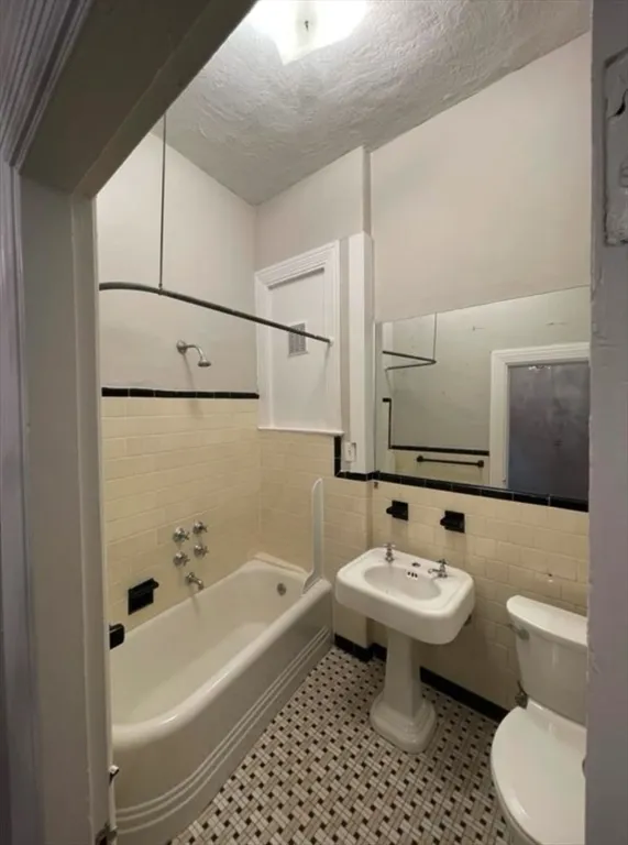 9 Sewall Ave, Coolidge Corner