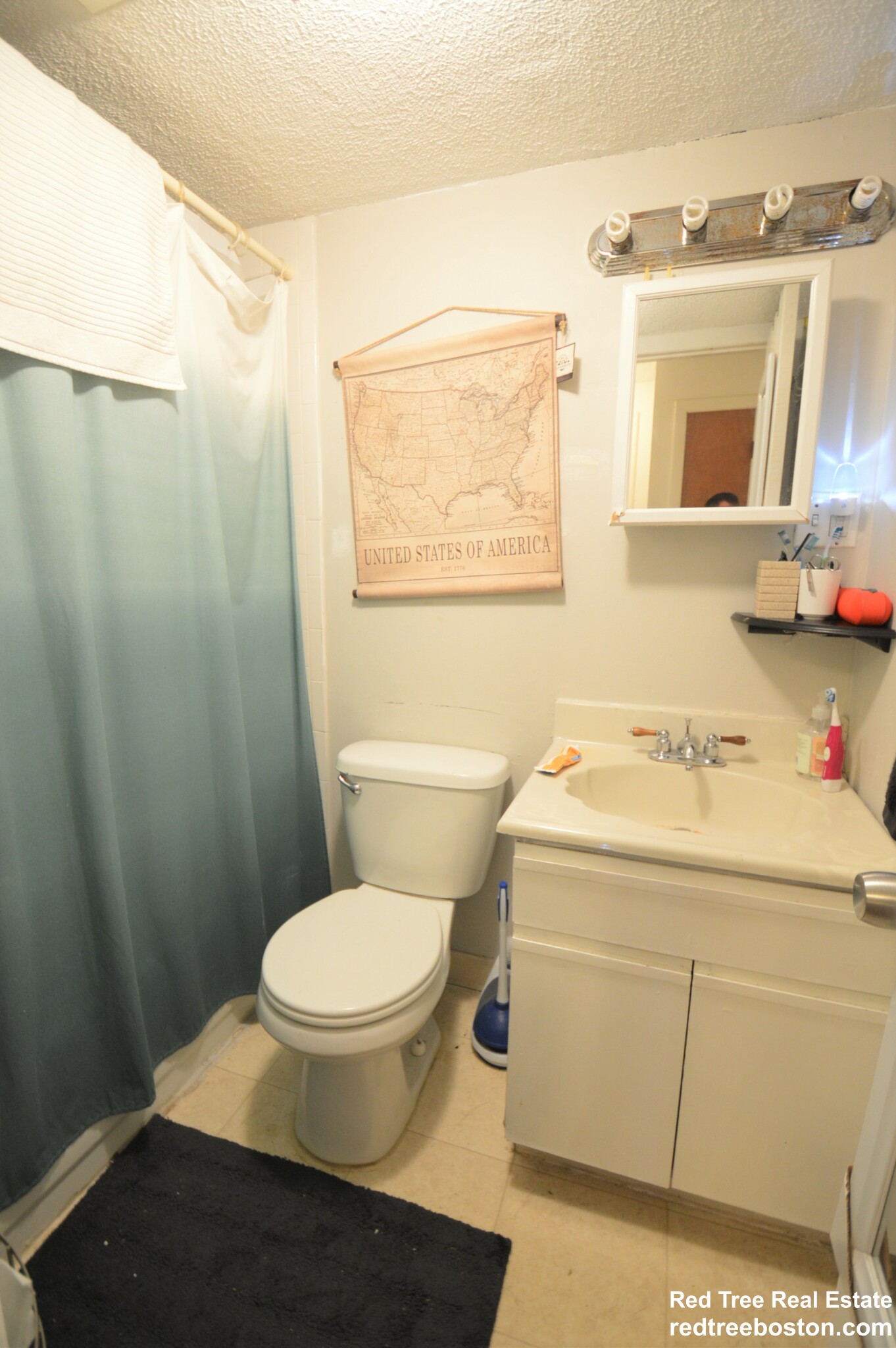 21 Kinross Rd, Brighton