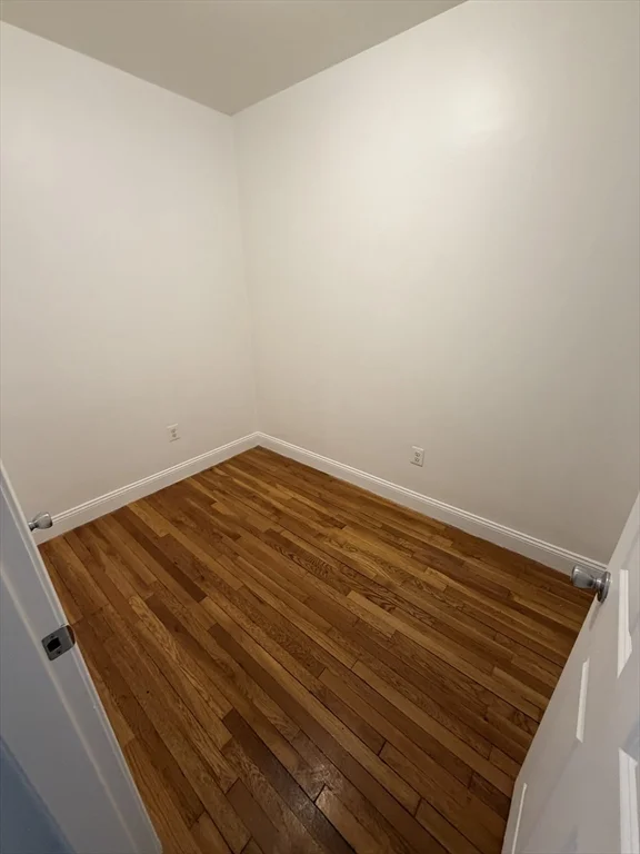 522 Saratoga St, East Boston