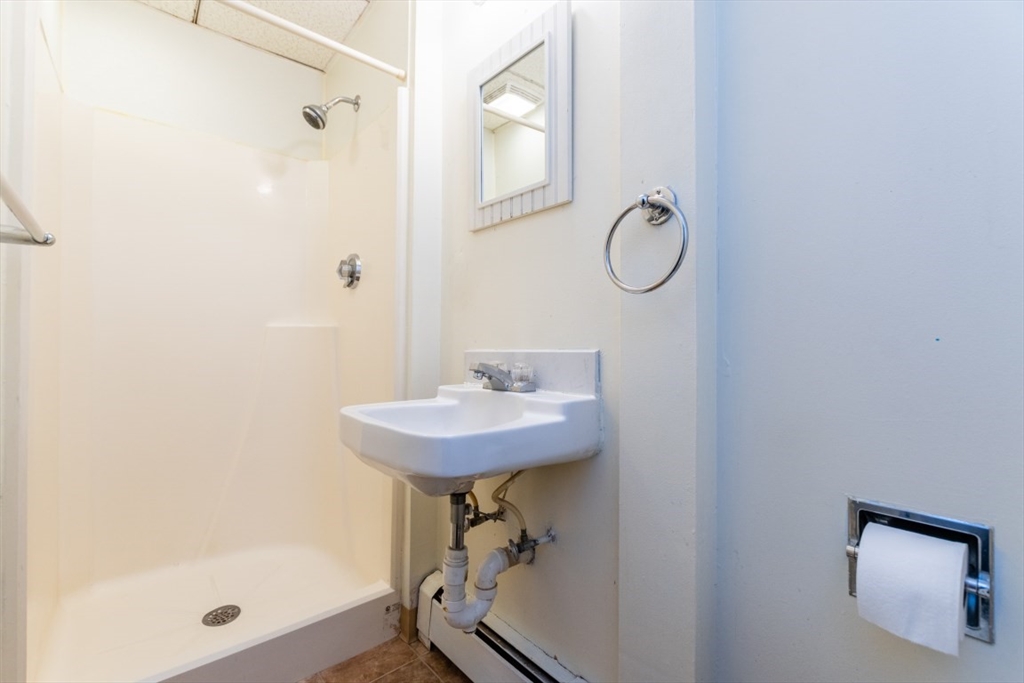 21-1 Spring St, Stoneham