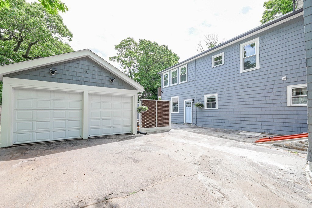 52 Maple St, Hyde Park