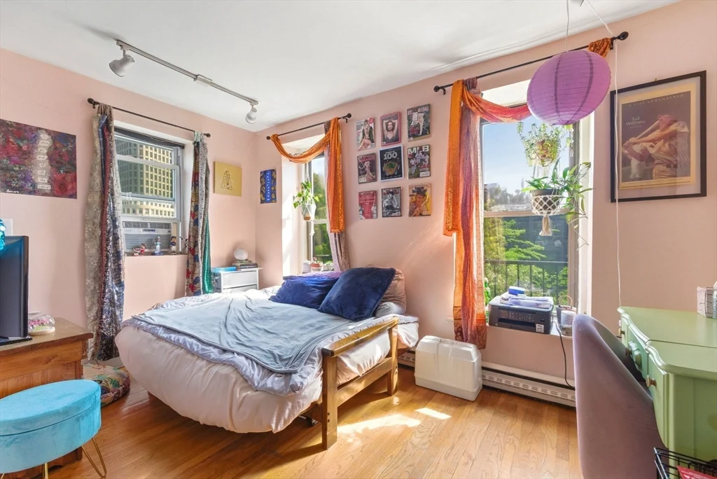 3 Saint Charles St, South End