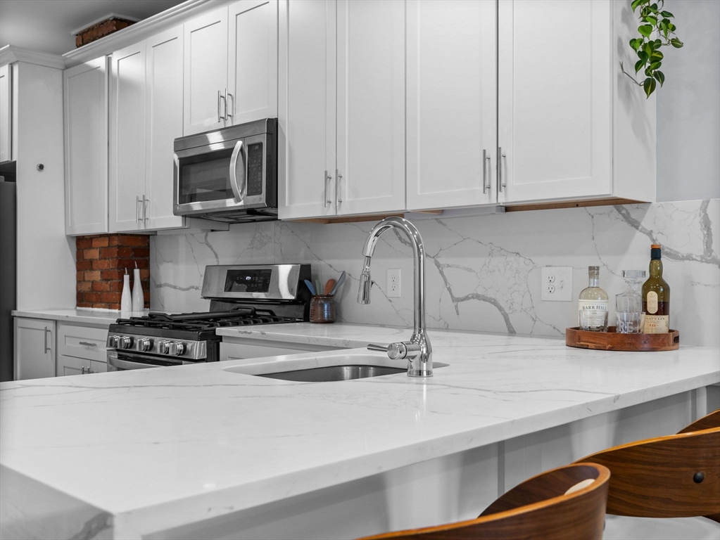 154 Lexington St, East Boston