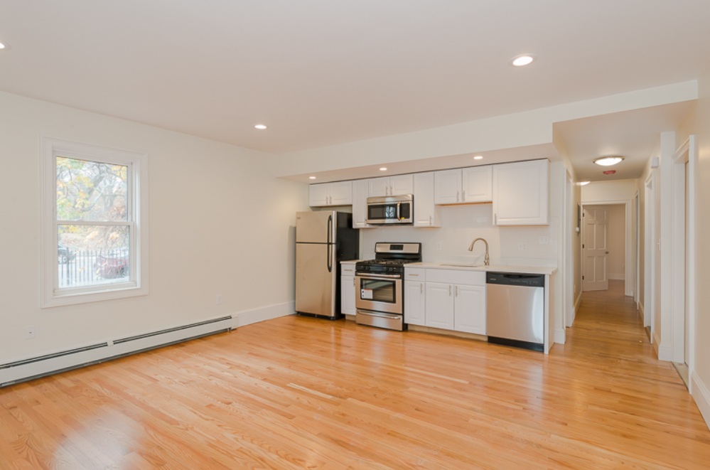 4 School Street Pl, Jamaica Plain