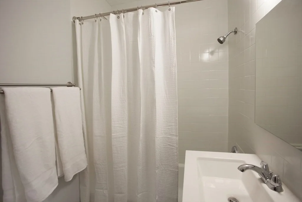 65 East India Row, Waterfront