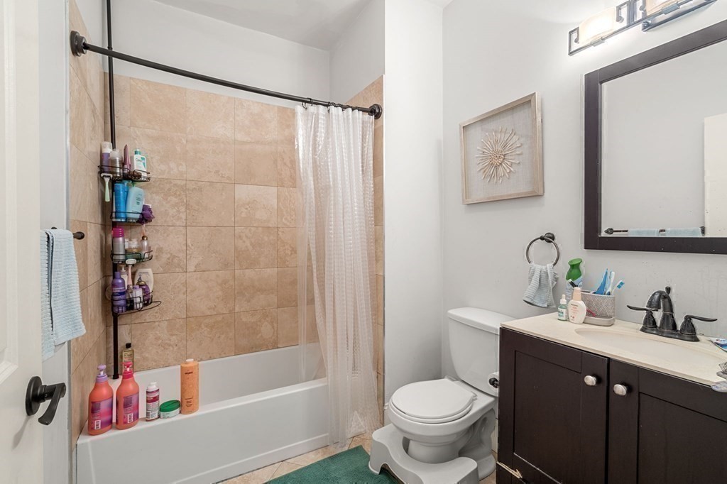 2 bed, 1.5 bath apartment for rent at 1435 Tremont St Unit 3, Mission Hill — photo 8 of 9