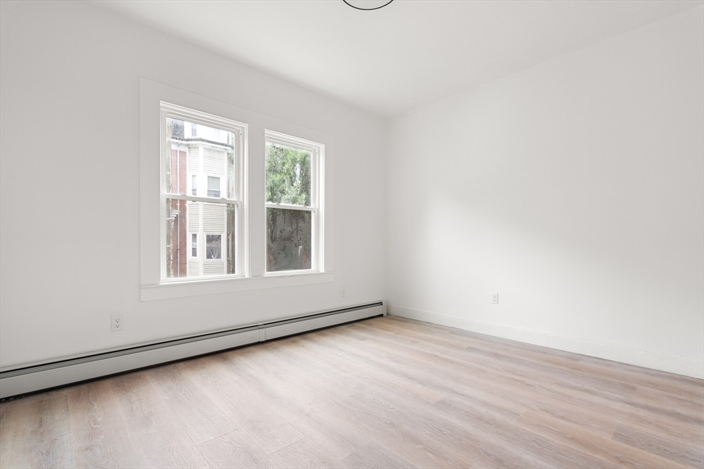 467 E 3rd St, South Boston