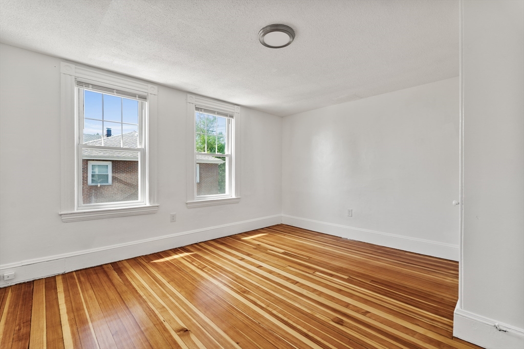 279 E Squantum St, North Quincy