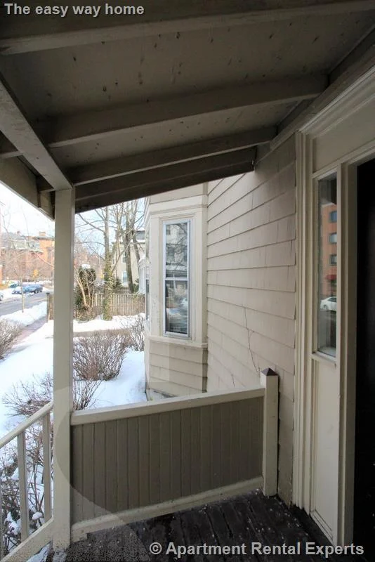 378 Harvard St, Harvard Square