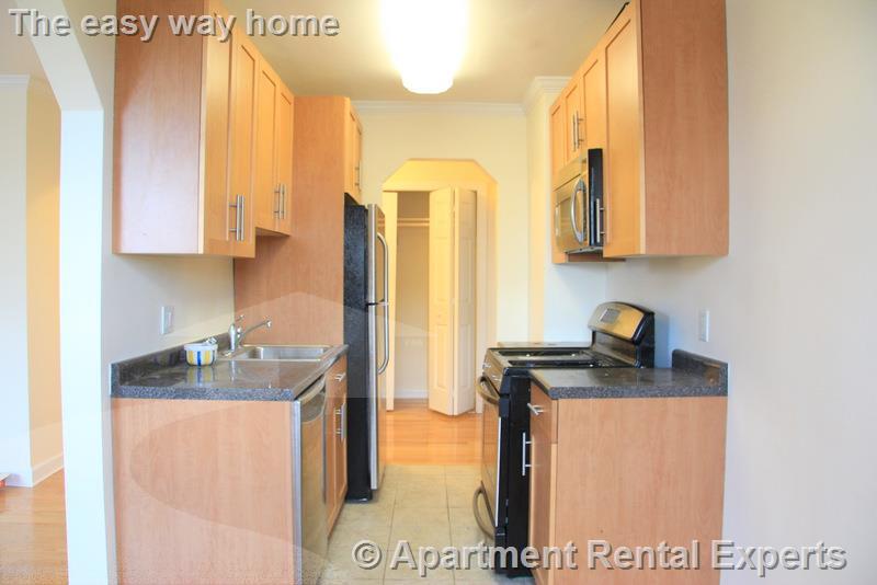 60 Brattle St, Harvard Square