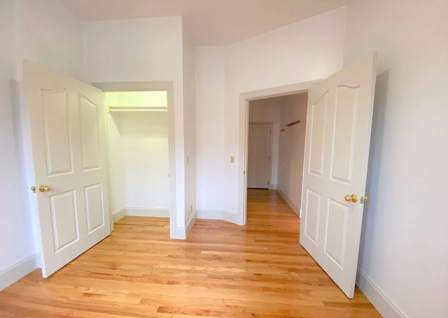 183 Columbia St, The Port