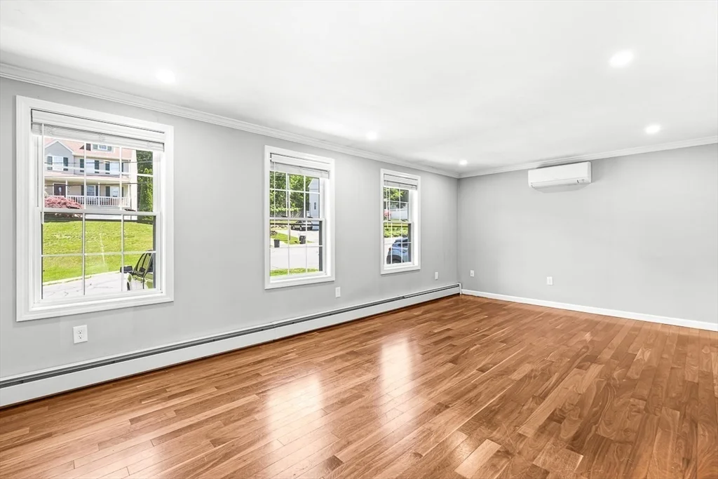 38 Idora Ave, Haverhill