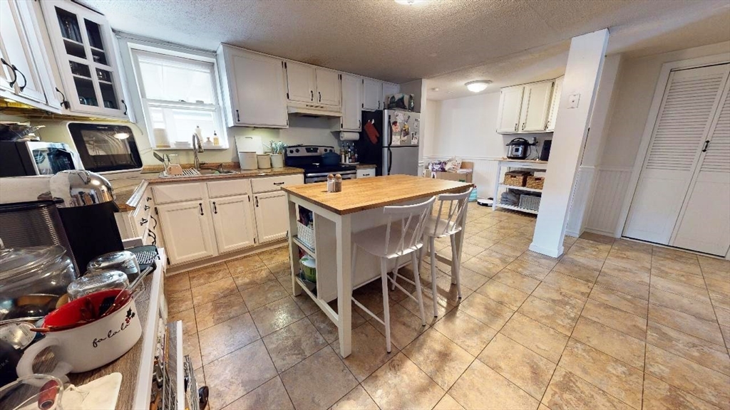 34B Lexington St, Eagle Hill