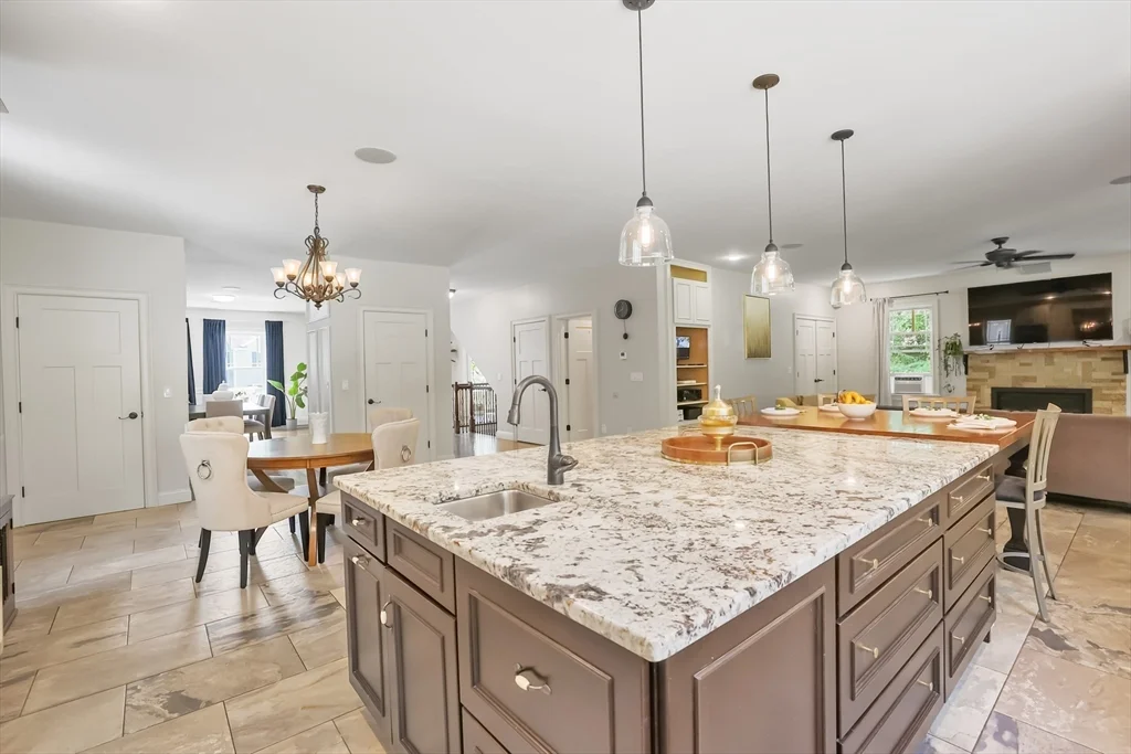 9 Washington Ave, Woburn