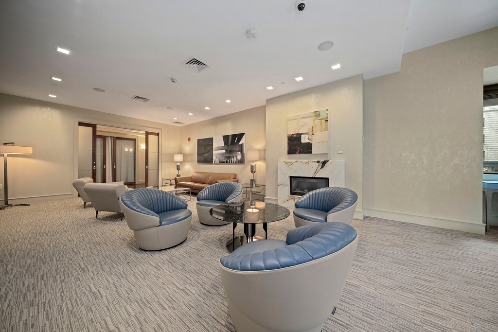 45 Province St, Midtown