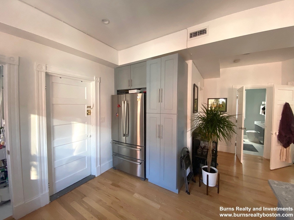 8 Cherry St, Spring Hill