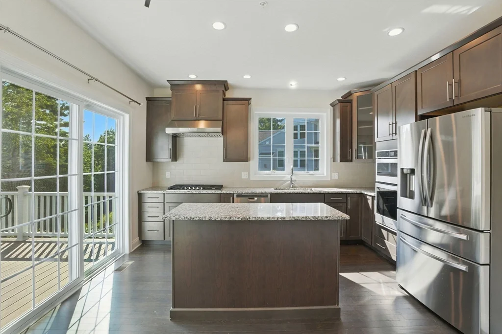 105 Phoebe St, Methuen