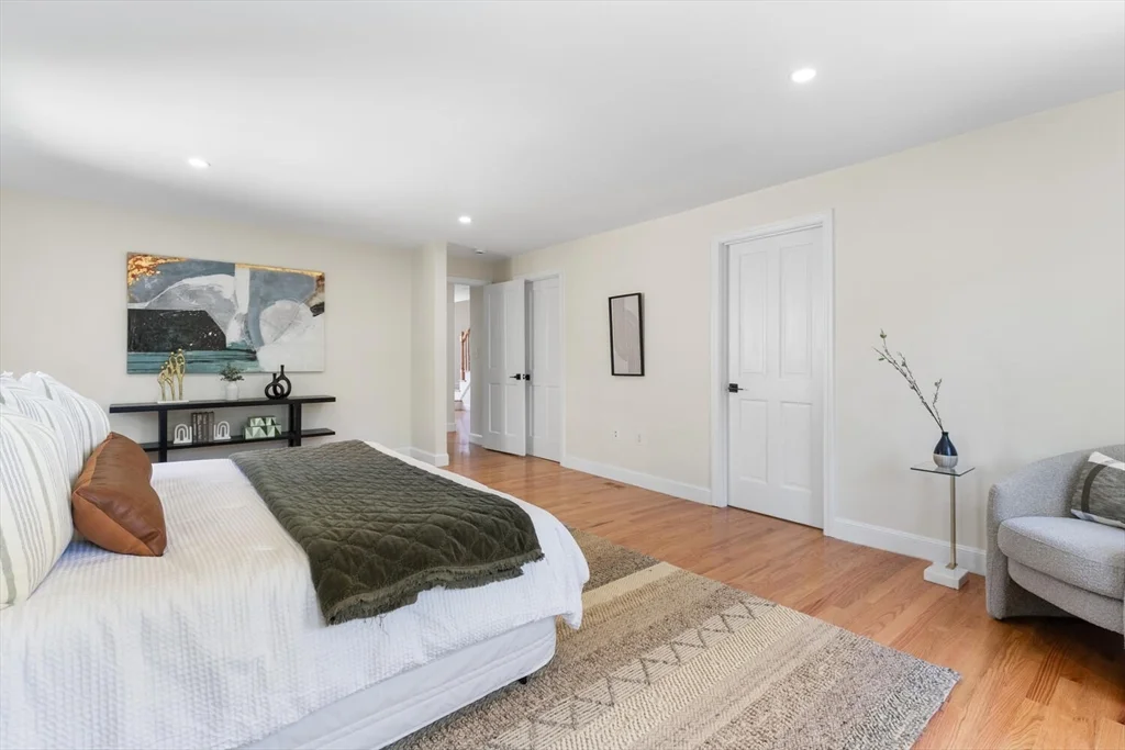 29 Cottage St, Newton Upper Falls