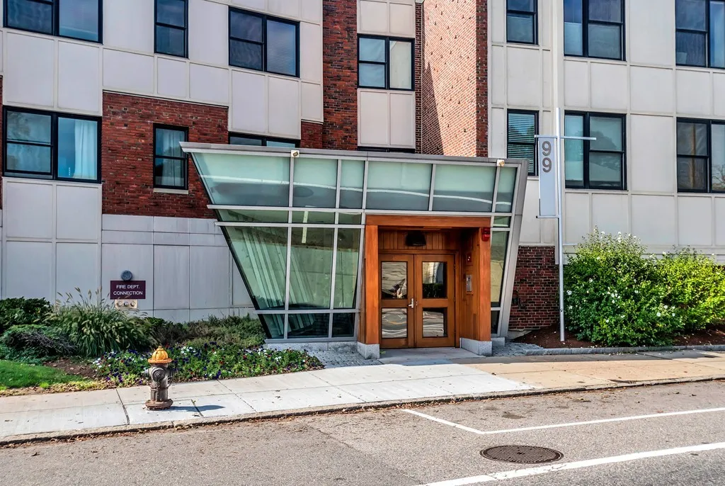 99 Chestnut Hill Ave, Brighton