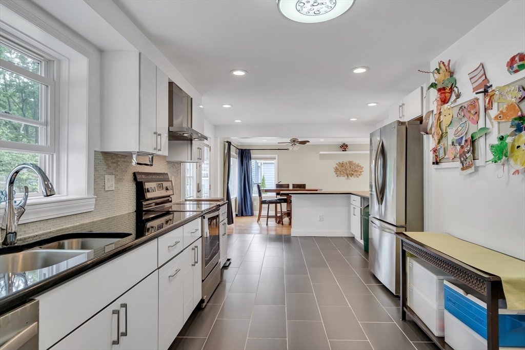 239 Hawthorne St, Malden