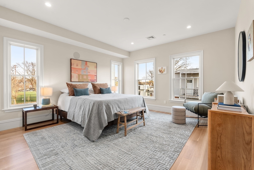 60 Williams St, Jamaica Plain