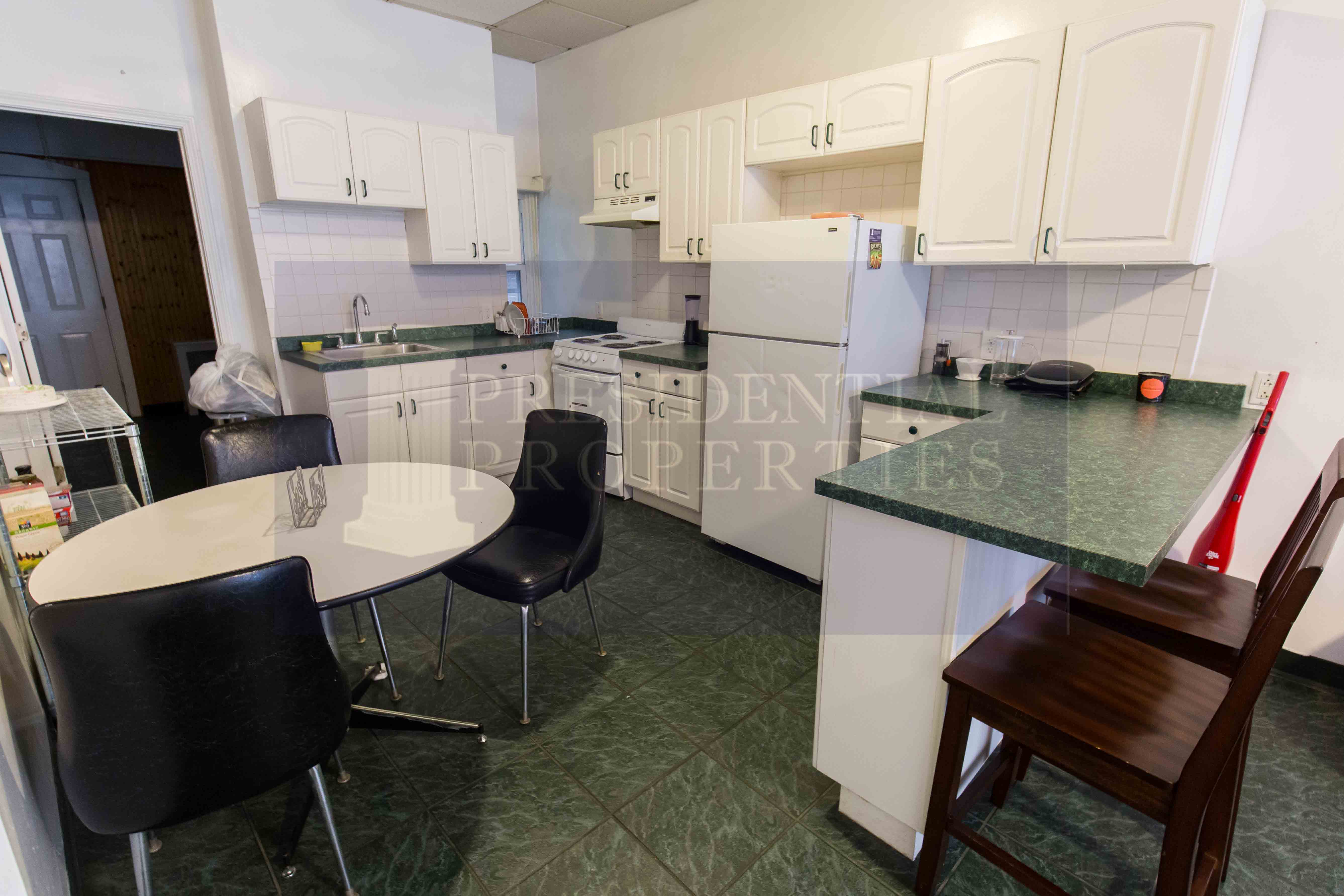 2 bed, 2 bath apartment for rent at 39 Joy St Unit 39, Beacon Hill — photo 2 of 16