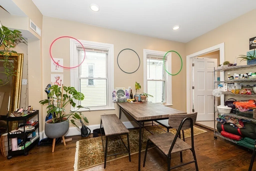 1566 Tremont St, Mission Hill