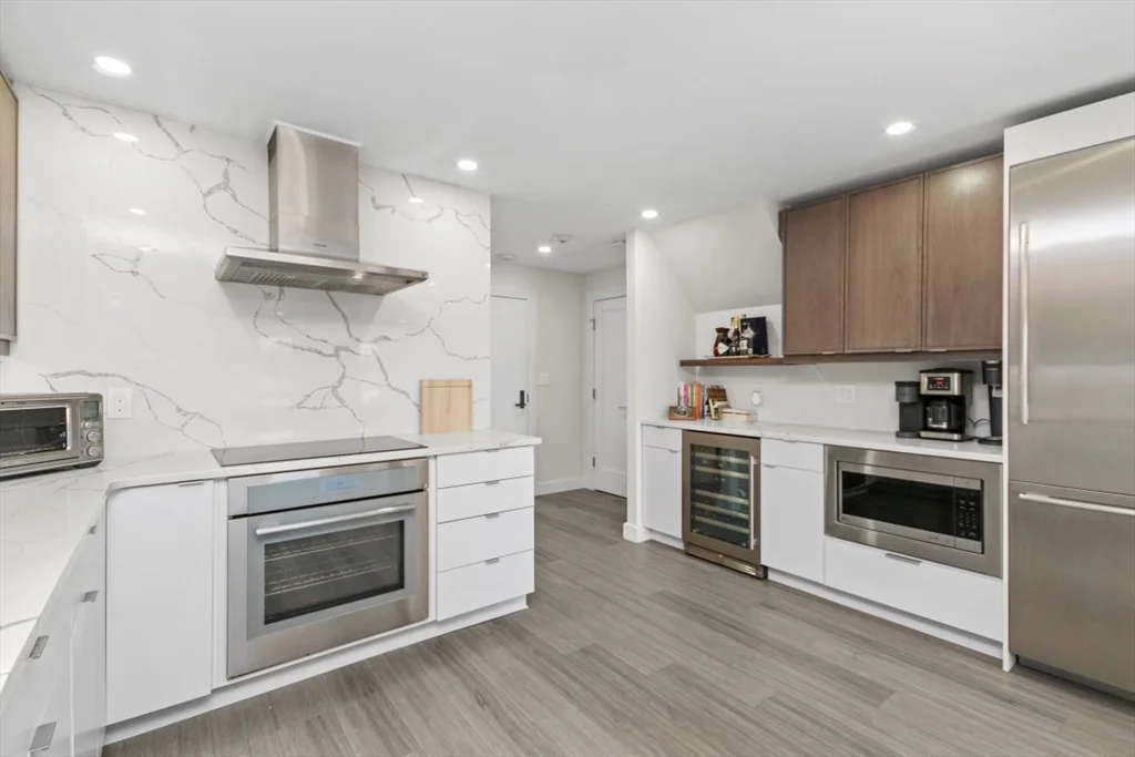 199 Coolidge Ave, East Watertown