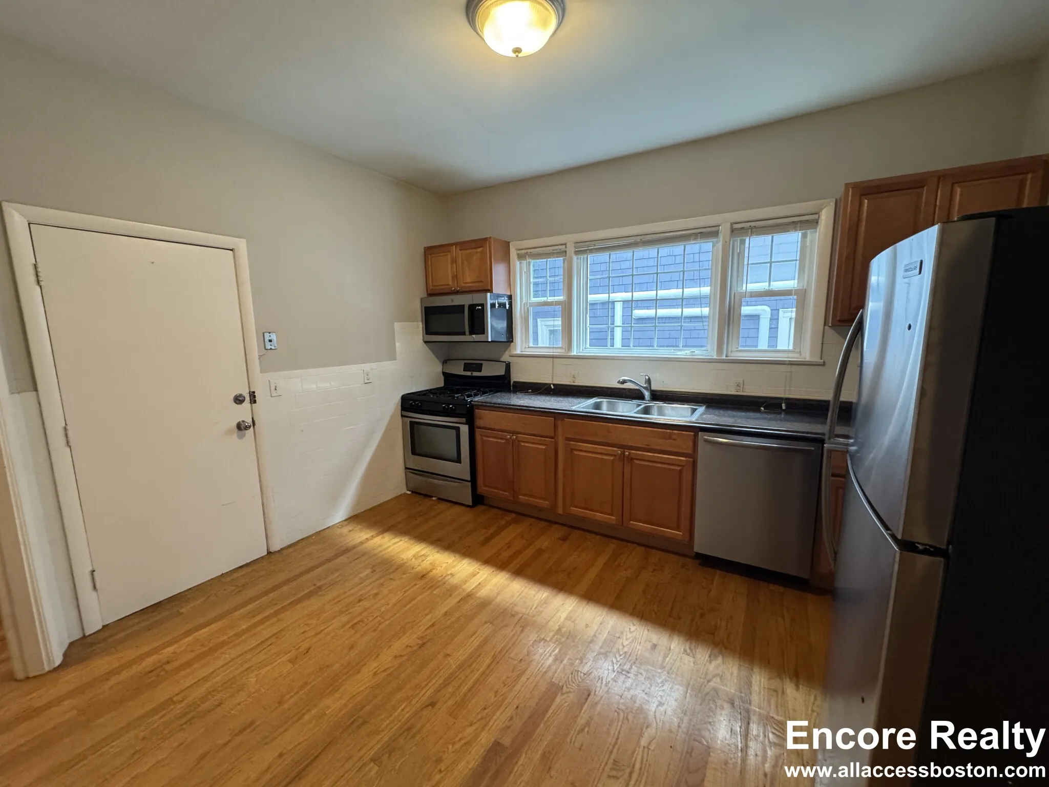 23 Tufts St, Cambridgeport