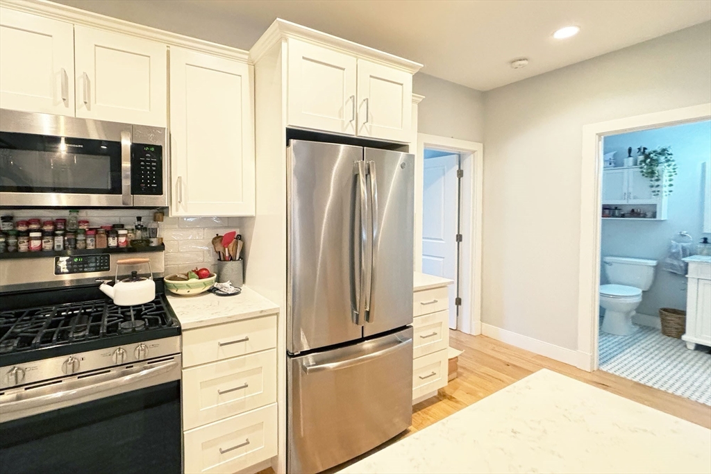 335 Maverick St, East Boston