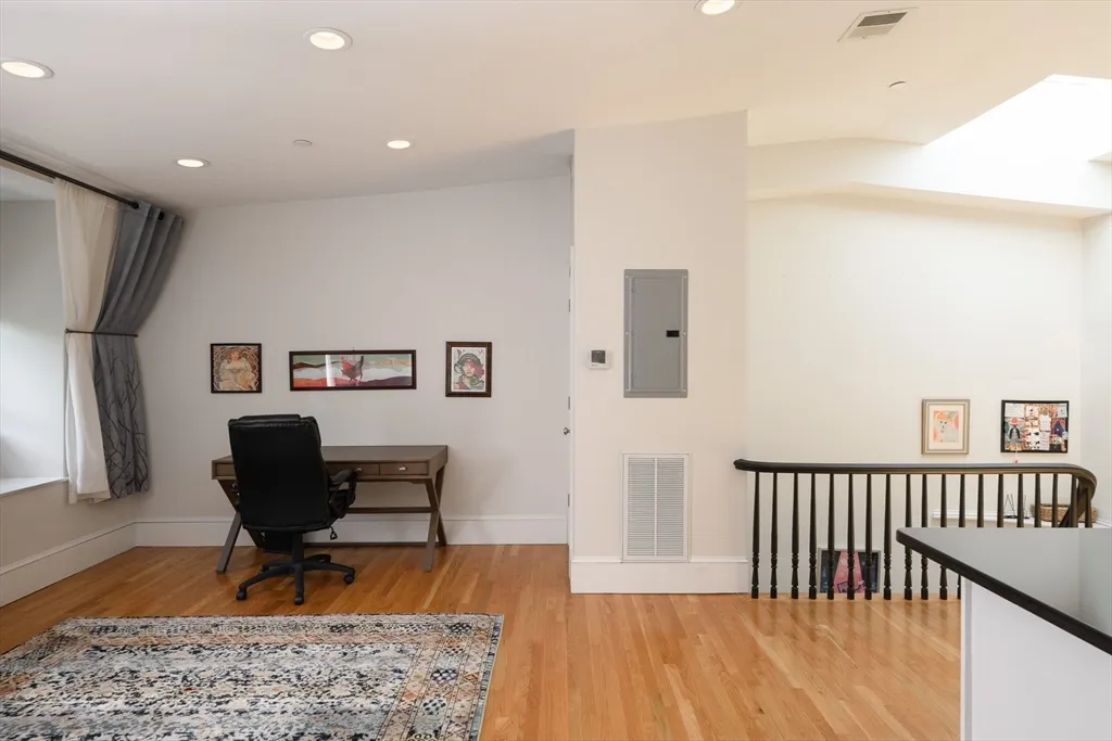 87 Third St, East Cambridge